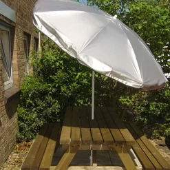 Silverback UV Protective Garden and Beach Parasol